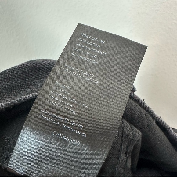 Free People We The Free Black Distressed Mid Rise Maggie Straight Jean Size 25 - Picture 5 of 7